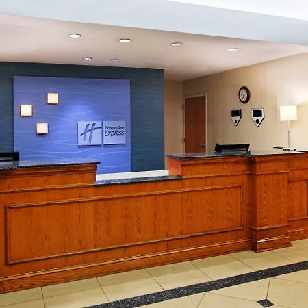 Holiday Inn Express Richmond-Brandermill-Hull Street By Ihg Екстер'єр фото