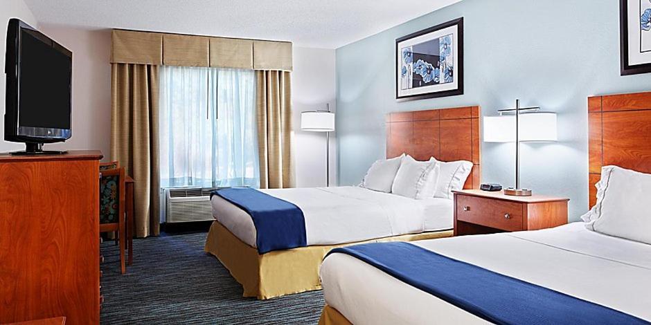 Holiday Inn Express Richmond-Brandermill-Hull Street By Ihg Екстер'єр фото