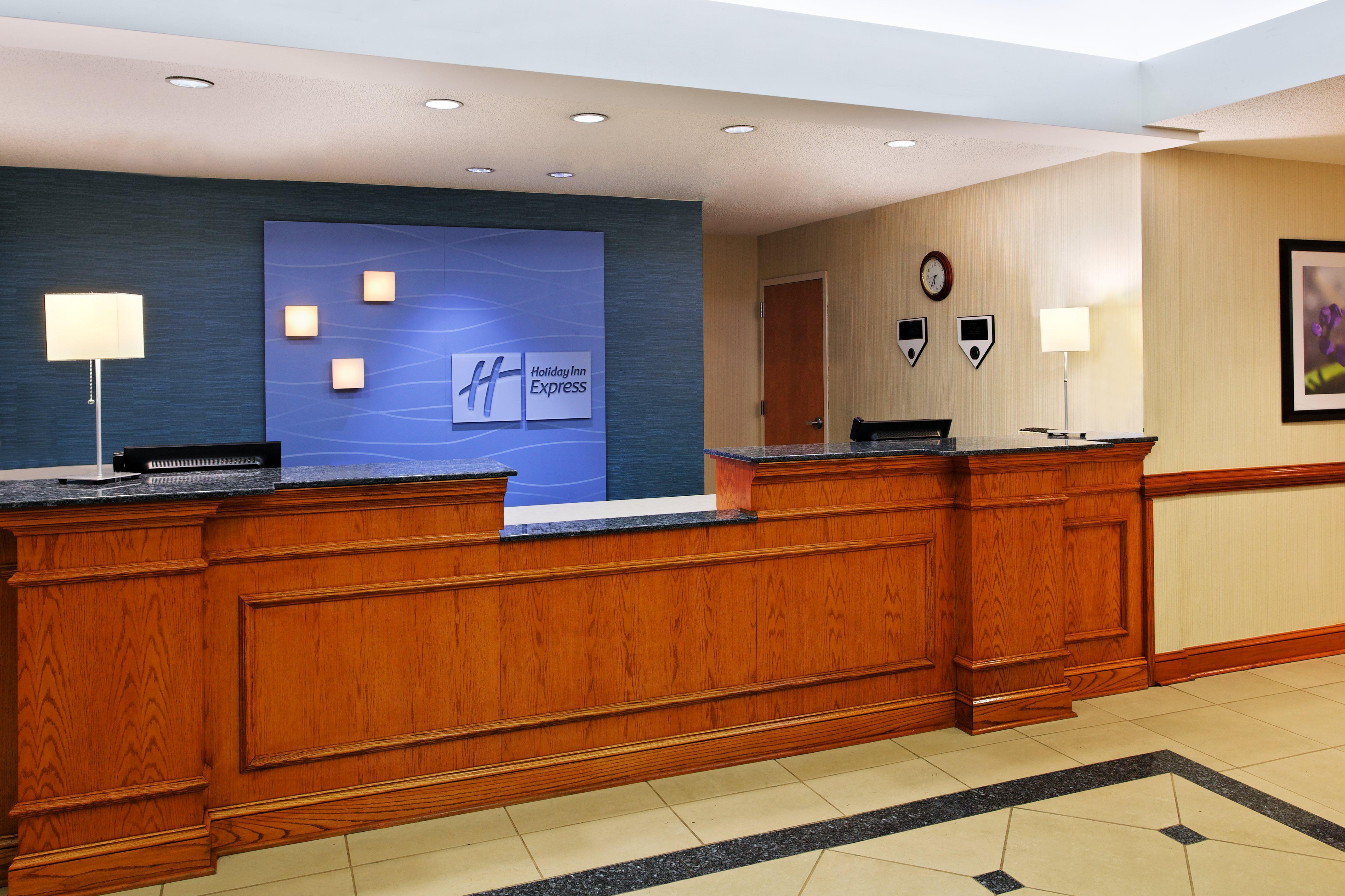 Holiday Inn Express Richmond-Brandermill-Hull Street By Ihg Екстер'єр фото